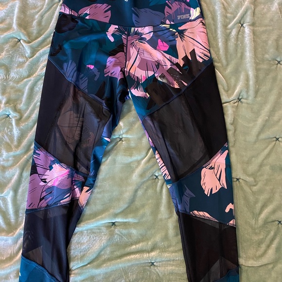 Victoria’s Secrey bonded leggings with mesh accents size M! - Picture 3 of 7